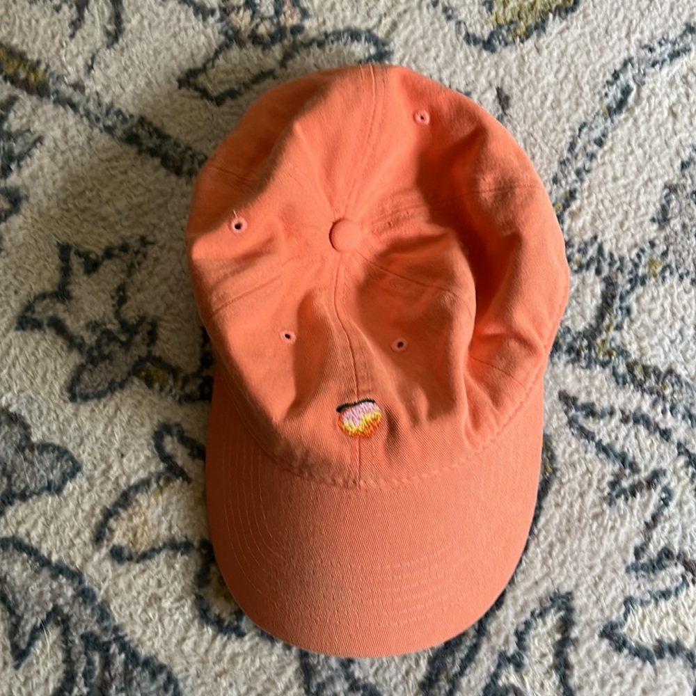 Peach hat - Picture 6 of 6